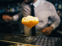 Бармен украл из ресторана на Ленинском проспекте три бутылки виски