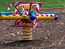 Коронавирус нашли у детей из 5 школ и 3 детсадов