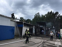 В Светлом горел цех по копчению рыбы 