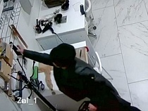 Сотрудница салона красоты в Калининграде украла из него волосы