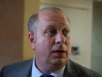 Гарри Гольдману поручено инспектировать памятники к 9 Мая