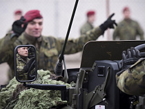 Дмитрия Рогозина смутили немецкие самолеты в польском небе