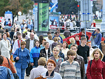 За три года население России увеличилось на 800 тысяч человек