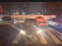 Появились кошмарные кадры наезда на женщину с ребёнком в Калининграде