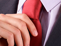 РБК: крупные продавцы одежды приостановили поставку в Россию