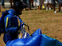 Суд взыскал с аэроклуба и инструктора в пользу матери погибшего парашютиста более трех миллионов рублей