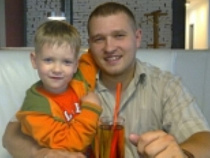 Судебные приставы разыскивают 33-летнего Дмитрия Смирнова