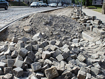 Брусчатку на проспекте Мира перекладывают для ликвидации колейности