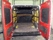 Калининградец спрятал табачок под фальшивые панели