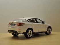 В Центральном районе сгорел BMW X6