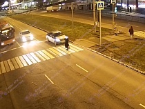В Калининграде лихач-водитель спас от смерти пешехода-нарушителя
