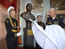 В Калининграде открыли бюст Иосифа Сталина