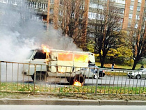 В центре Калининграда загорелся автомобиль