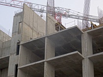 Названы профессии на стройках в Калининграде с зарплатой от 100 тыс.