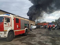 На ликвидацию пожара в Калининграде выезжали 10 пожарных машин