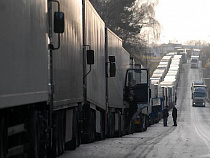 На российско-польской границе под Калининградом затруднен грузовой трафик