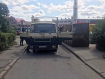 Напротив SPAR на Сибирякова водитель грузовика травмировал пешехода