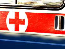 Почти как Бэтмен: пьяный мужчина выпал из окна на улицу Прохладную