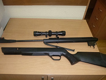 Двоих туристов с винтовками задержали в МАПП Советск