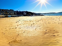 Под Калининградом внезапно появился гигантский морской пляж