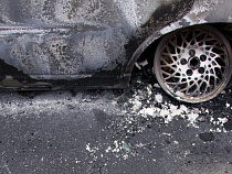 Пьяный мужчина поджёг «Мерседес» односельчанина из-за личной неприязни