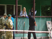 Под Калининградом взяли в “заложники” корреспондентку Ивана Урганта (фото)