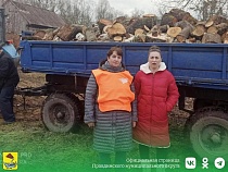 Семьям мобилизованных под Правдинском вновь привезли дрова