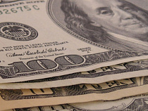 Житель Черняховского района пытался сдать в банк фальшивые 100 долларов