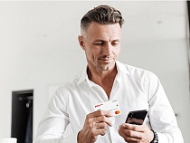 Более трети платежей в 2021 году калининградцы совершают при помощи смартфонов