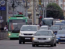 В Калининграде из троллейбуса выгнали дедушку с костылём