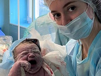 В Калининграде беременной на позднем сроке сделали операцию на яичниках