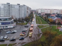 «Закрыли всё»: калининградцы не могут выехать из Балтрайона 