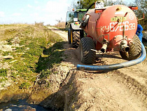 «Зелёный фронт» обвинил свинопроизводство с датскими корнями в сливе навоза (видео)