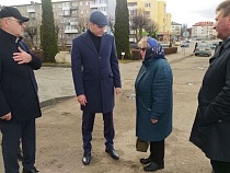 «Кепка зачётная и пальто»: женщина восхитилась внешним видом Алиханова
