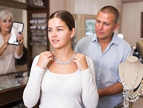 Как проходит оценка ювелирных изделий в ломбарде