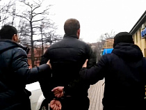 Полиция год разыскивала парня, угрожавшего ножом работнику мастерской