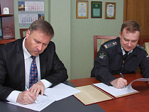 Судебные приставы договорились взаимодействовать с калининградским омбудсменом