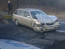 Балтийск: от удара “Волги” Mazda смялась, как фольга