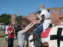 В замке под Калининградом открылся летний сезон