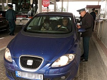 Иностранец не смог выехать из Калининградской области на своей машине 