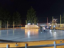 Калининградцы не могут попасть на самый большой в регионе каток 