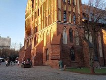 Беспрозванных построит туристам мост от Дома Советов до острова Канта