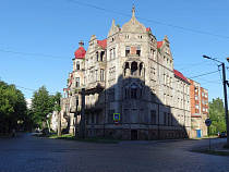 Хозяева ветшающего культурного наследия живут в ФРГ и Австрии