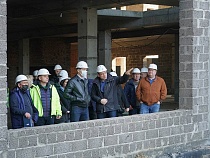 Власти заявили о готовности онкоцентра под Калининградом на 45%