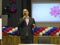 Директор школы поселка Большое Исаково сдаст ЕГЭ вместе с учениками