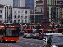 В едущем через центр Калининграда автобусе избили мужчину 