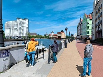 «Просто мутные картинки!»: туристка расчехлила экскурсию по Калининграду