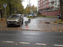 На Дм. Донского в Калининграде водитель сбил велосипед и уехал