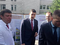 Алиханов осматривает больницы Калининграда