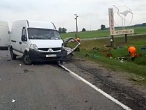 В жуткое ДТП под Нестеровым попал "Лэнд Крузер 200"